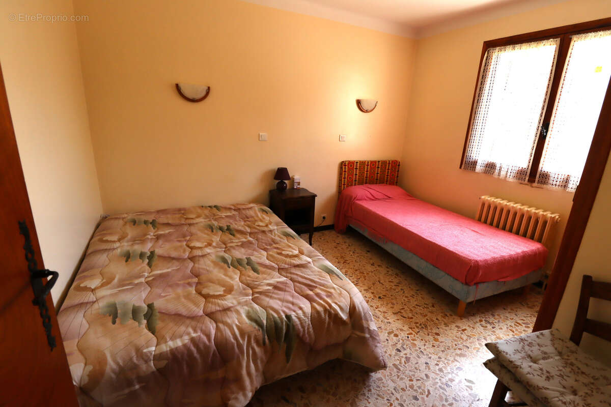 Maison 450 m2 - 4 appartements - photo 27