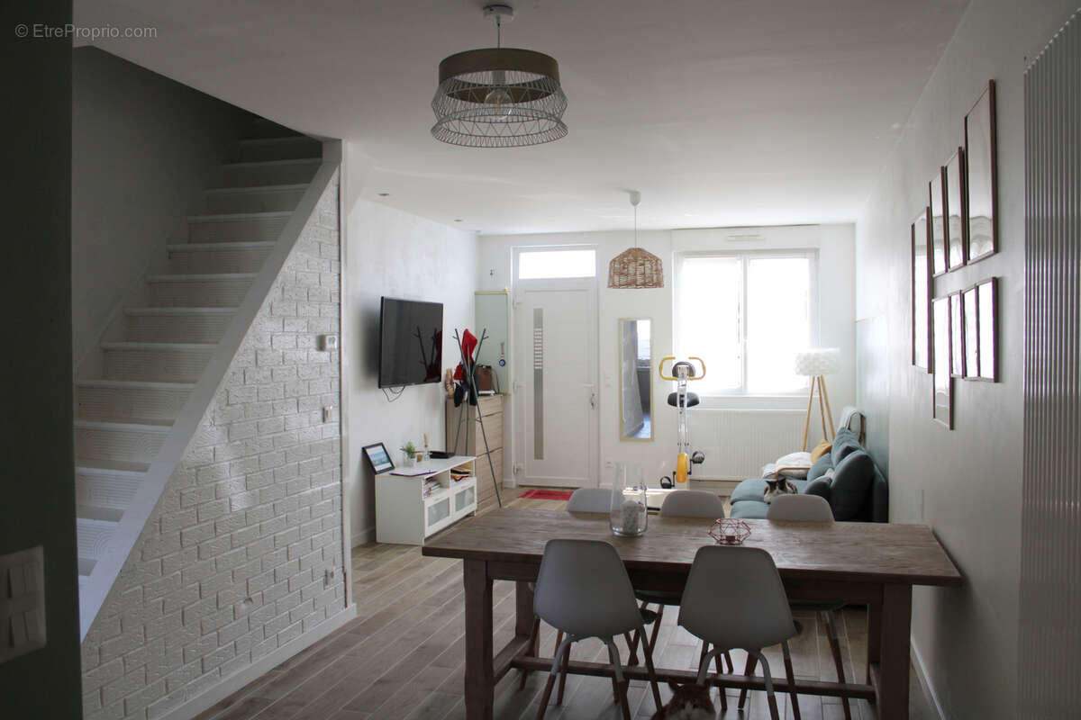 Maison à AUBY