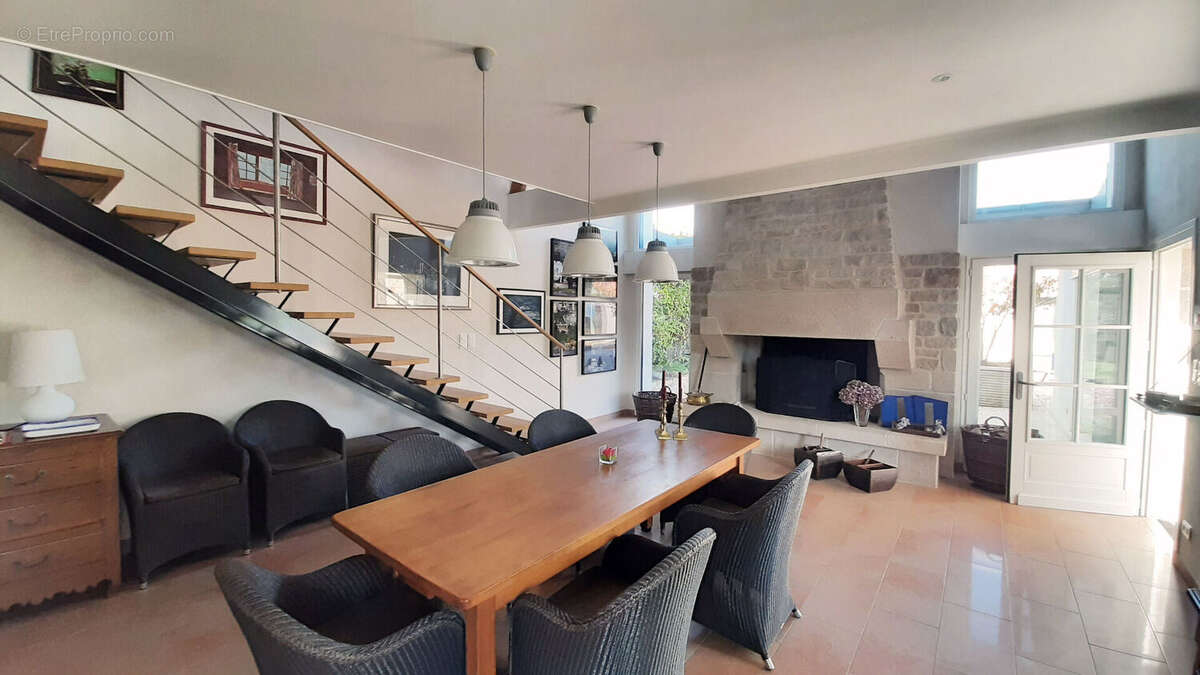 Maison à PLONEOUR-LANVERN