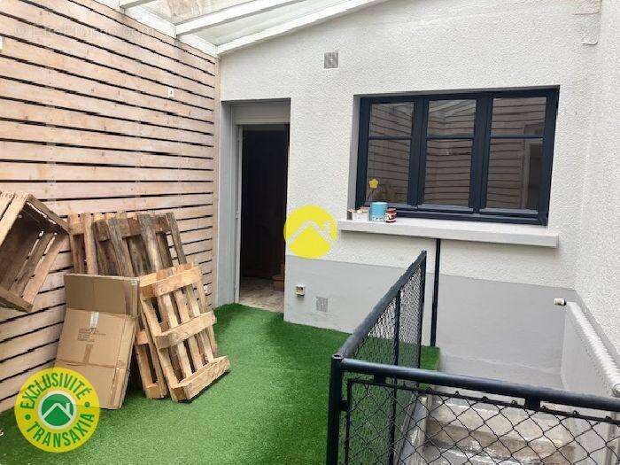 Maison à LES AIX-D&#039;ANGILLON