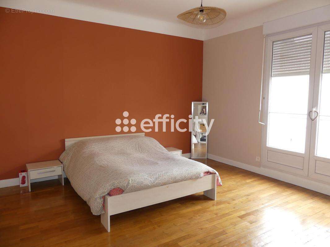 Maison 370 m² à Vitry-Le-Francois  - photo 11