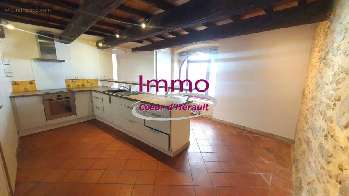 Maison à SAINT-FELIX-DE-LODEZ