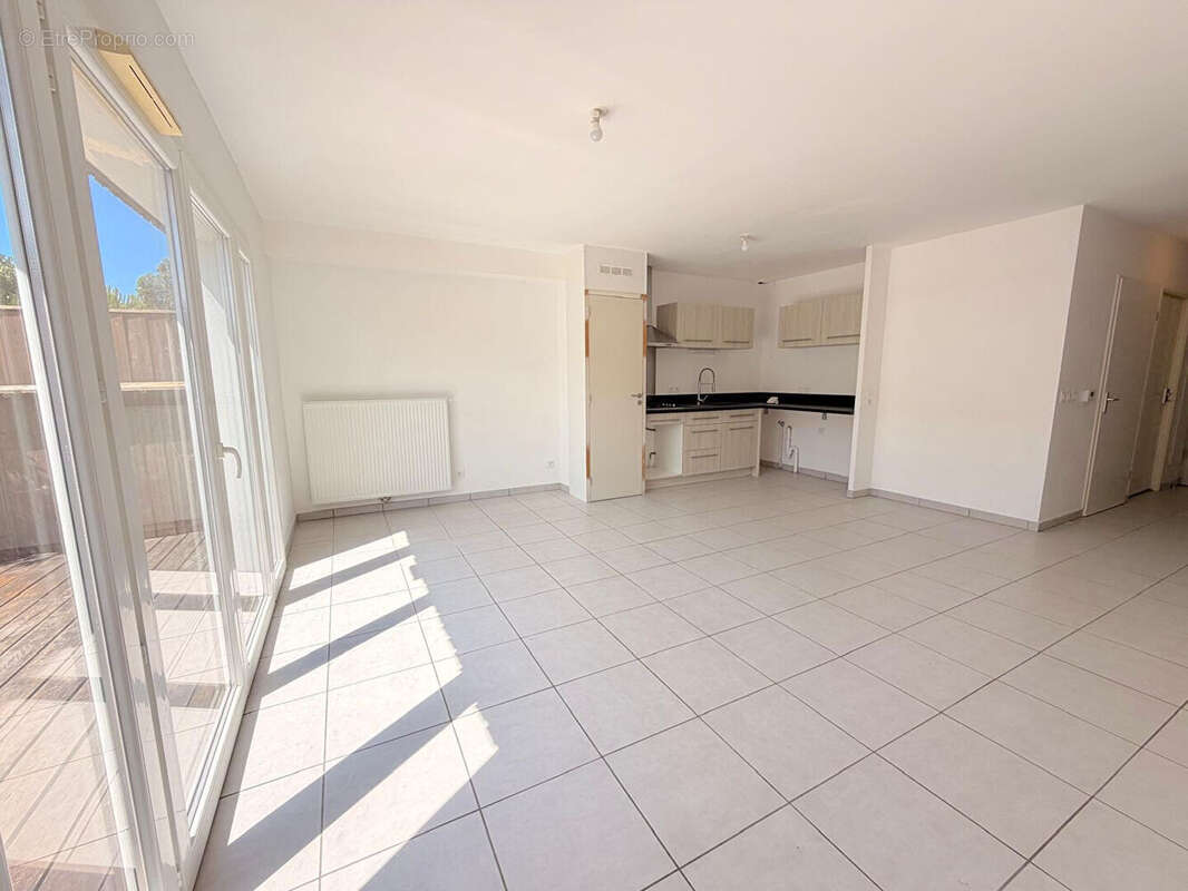 Maison T5 en duplex avec garage et jardinet à vendre à Gujan-Mestras - photo 3