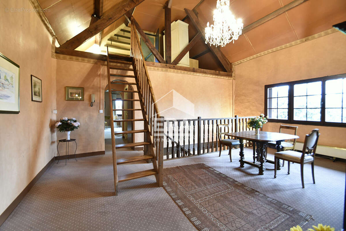 Maison à SAULX-MARCHAIS