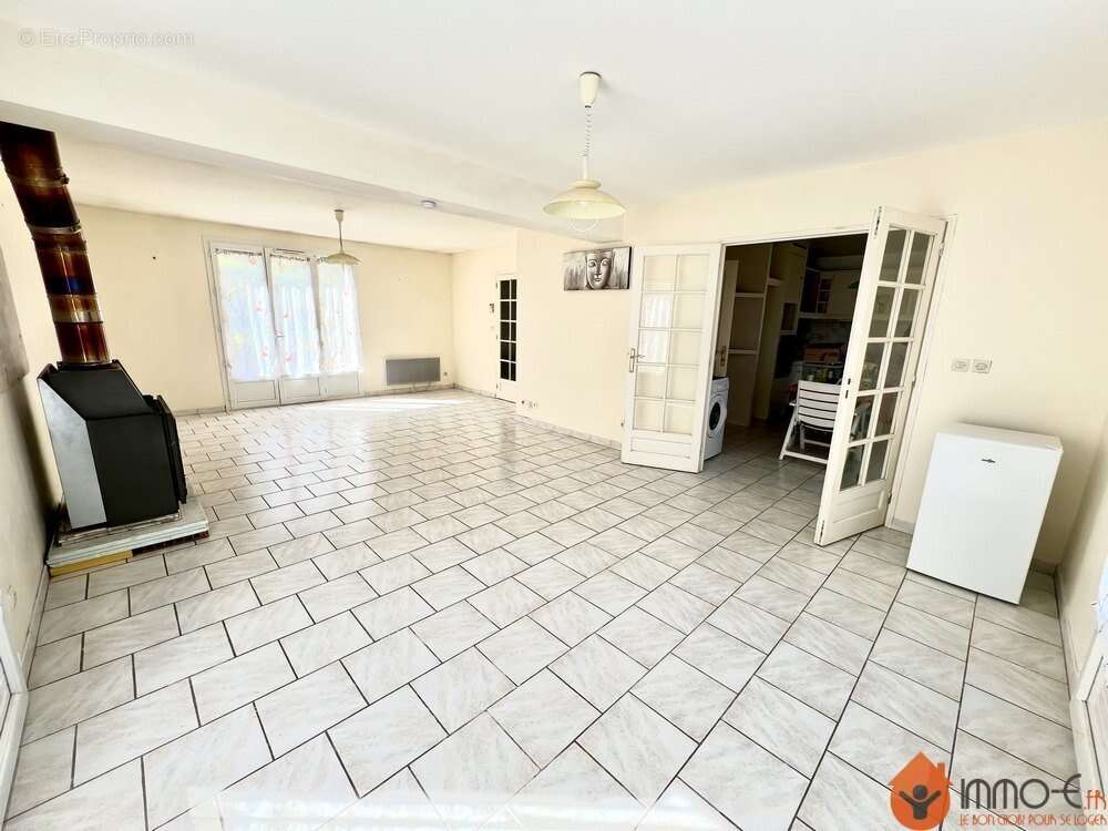 Maison 147 m² à Esbly  - photo 6