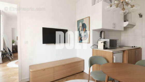 Appartement à PARIS-17E