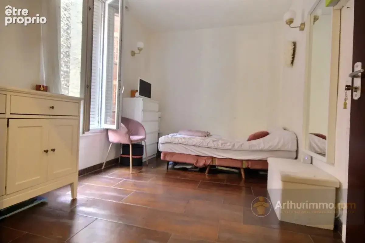 Photo Appartement à Paris-15e au prix de 189 000€
