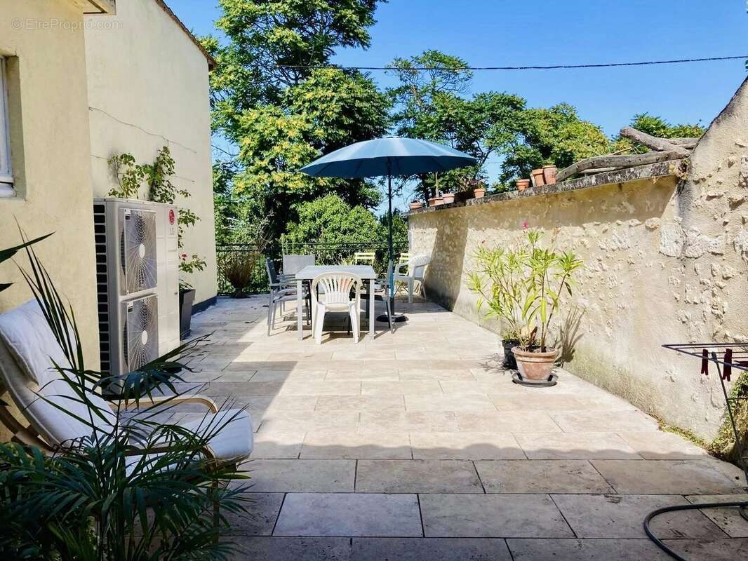 Fabuleuse maison de village au centre d'un village bastide - photo 2