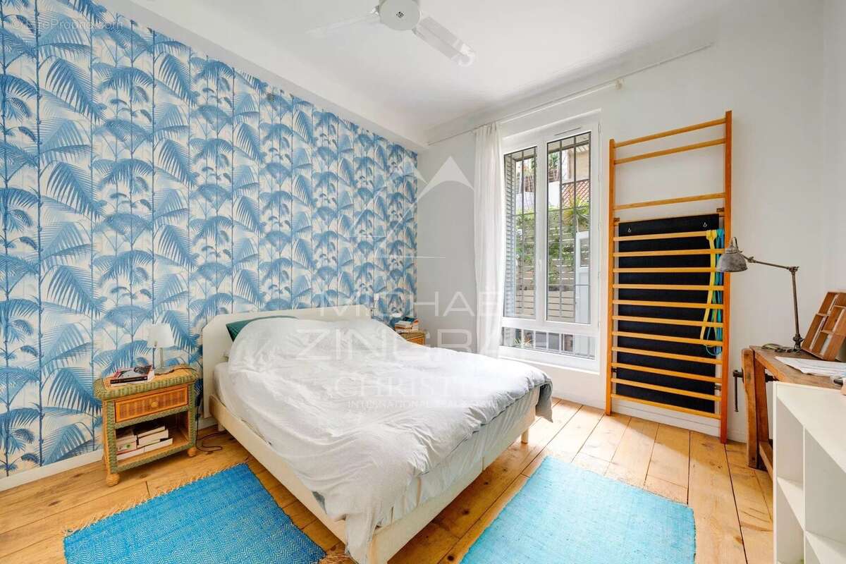 Appartement à MARSEILLE-6E