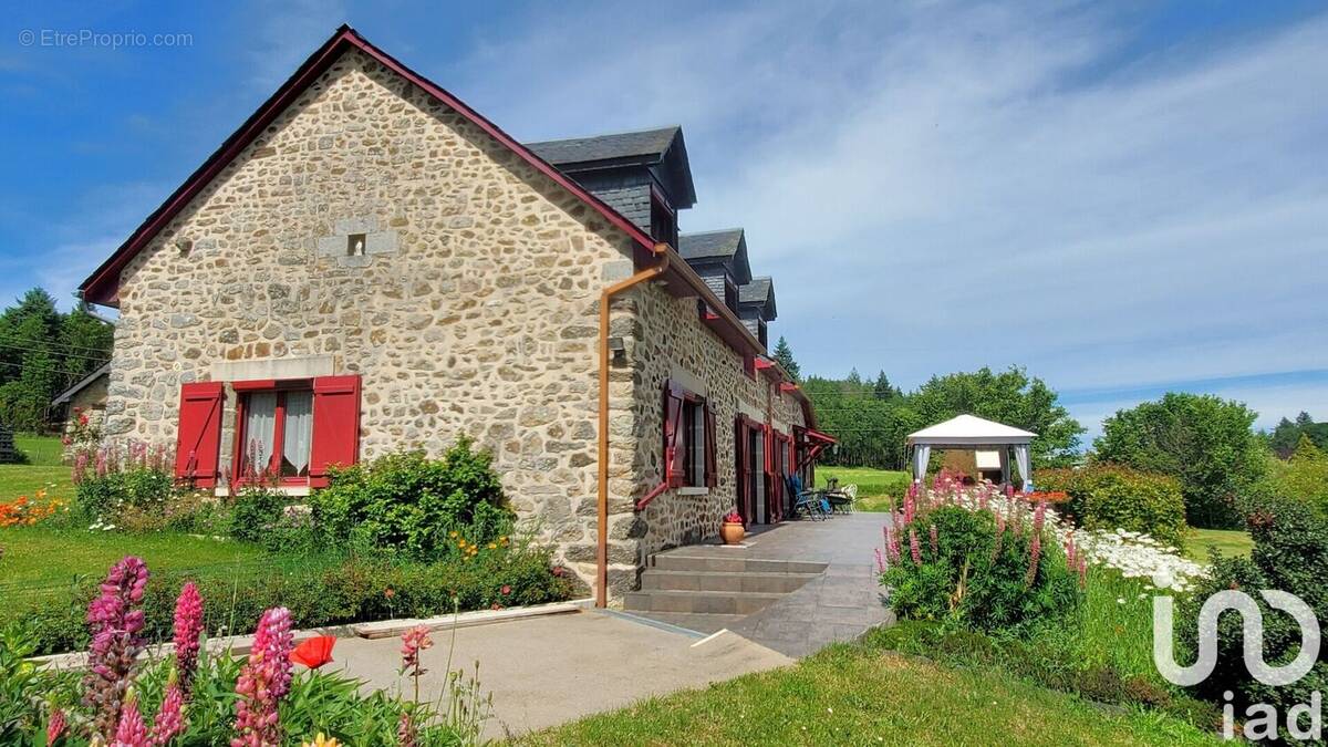 Photo 1 - Maison à NEUVIC