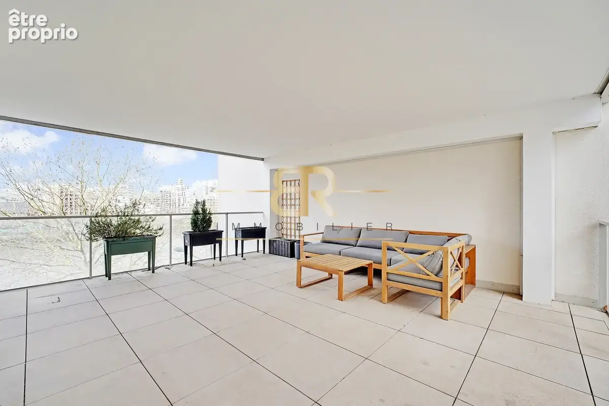 Vue sur la seine / traversant / lumineux / 2 places de parking/ terrasse / balcon - photo 4