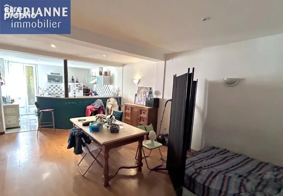Grand F3 de 96 m² - photo 2