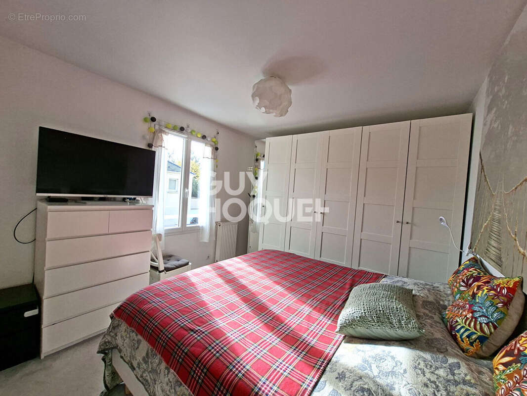 Maison à L&#039;HAY-LES-ROSES