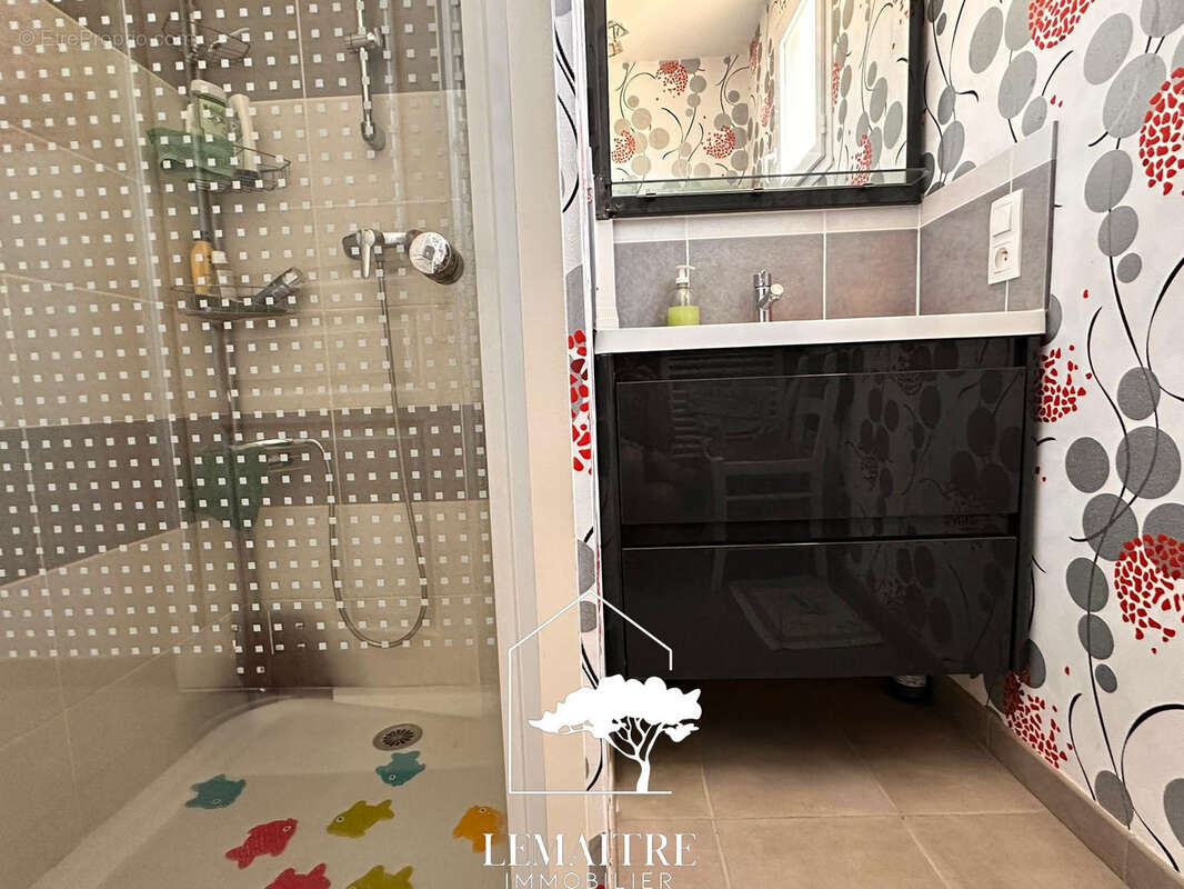 Maison à LES MATHES