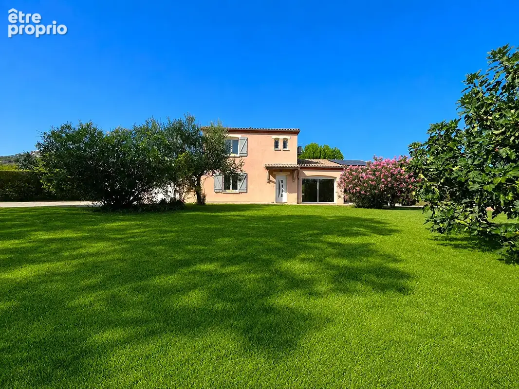 A Penne d'Agenais, magnifique maison avec jardin, piscine et double garage - photo 5