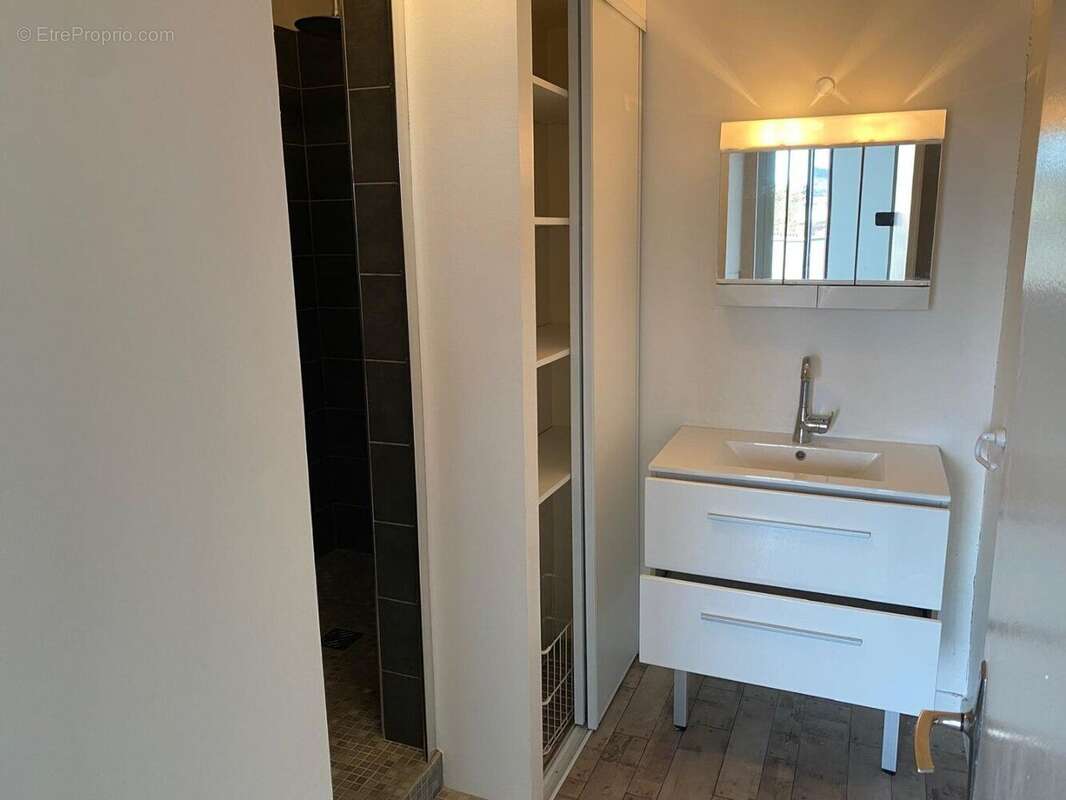Appartement T3 avec terrasse et garage Centre-ville de Cahors - photo 6