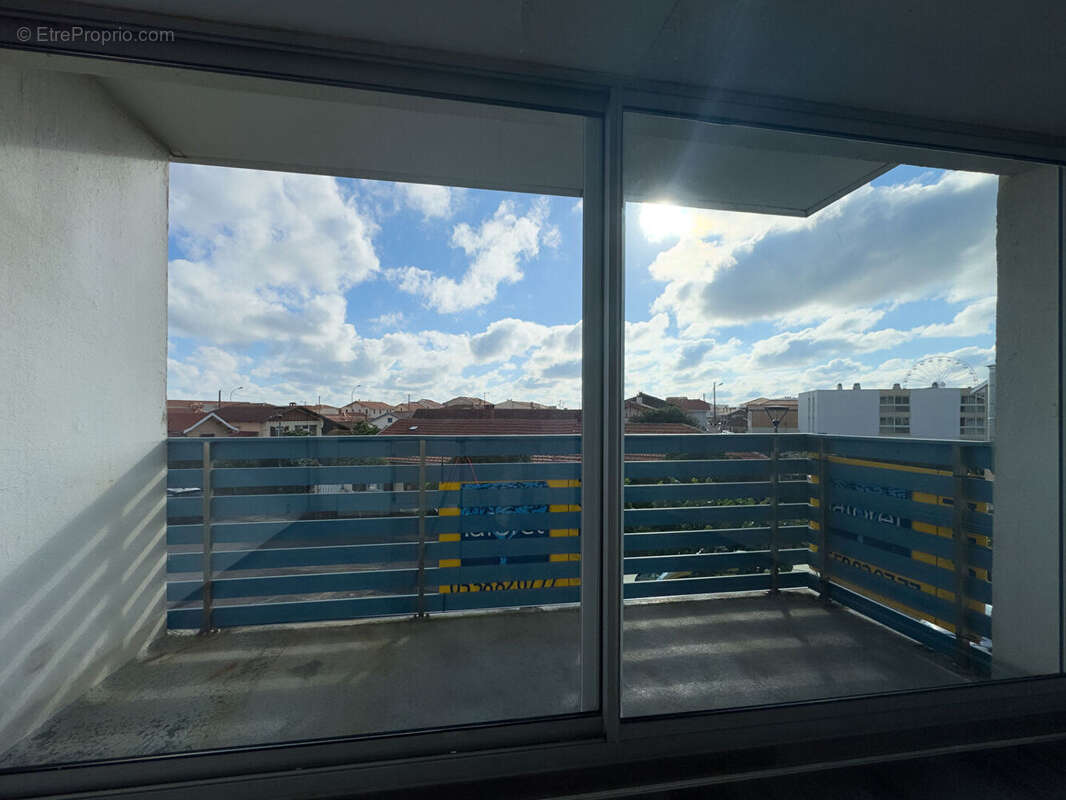 Appartement T1 cabine avec balcon, parking et vue dégagée à Biscarrosse, hyper centre à deux pas de la plage - photo 2