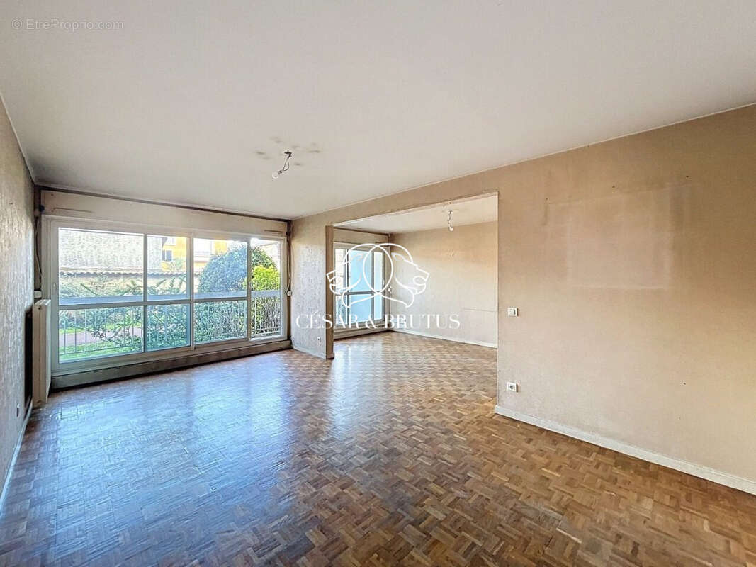 Appartement à LYON-8E