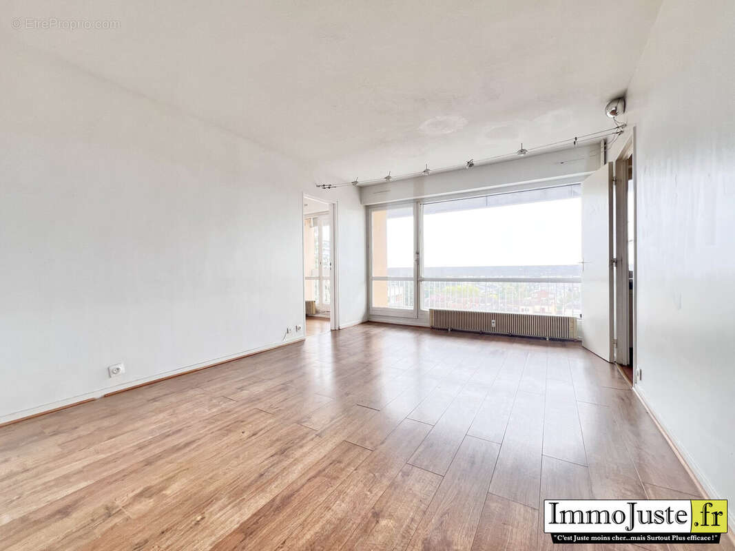 Appartement à ELANCOURT