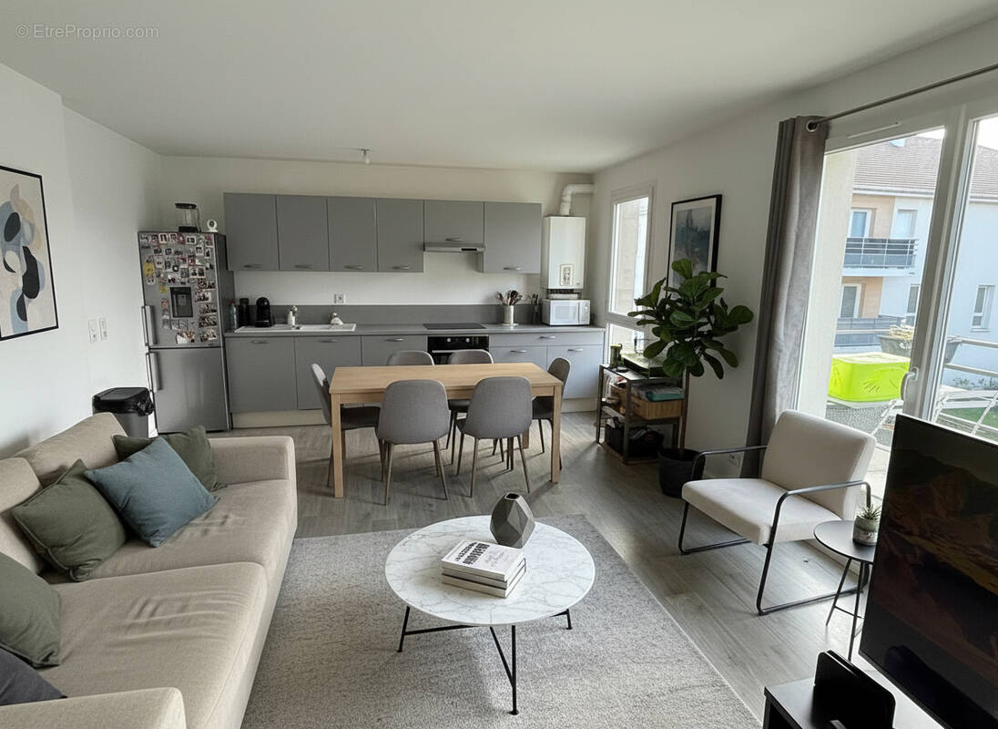 Appartement à SANTENY