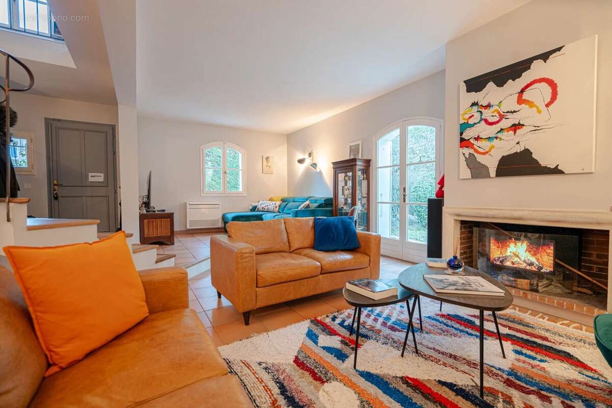 Maison à SAINT-MARC-JAUMEGARDE