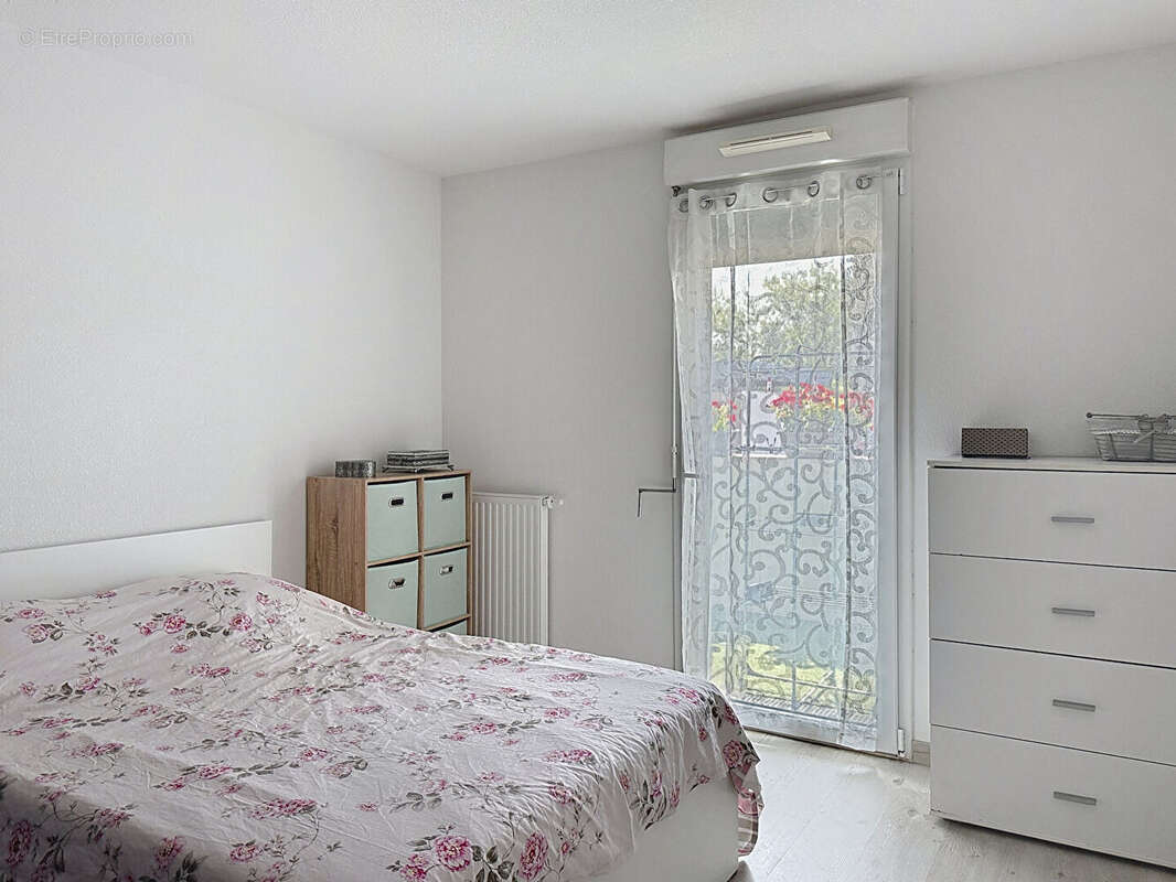 Appartement à VILLENAVE-D&#039;ORNON