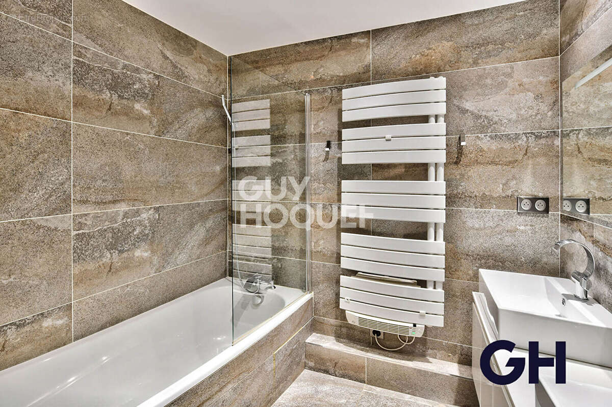 Appartement à LYON-6E