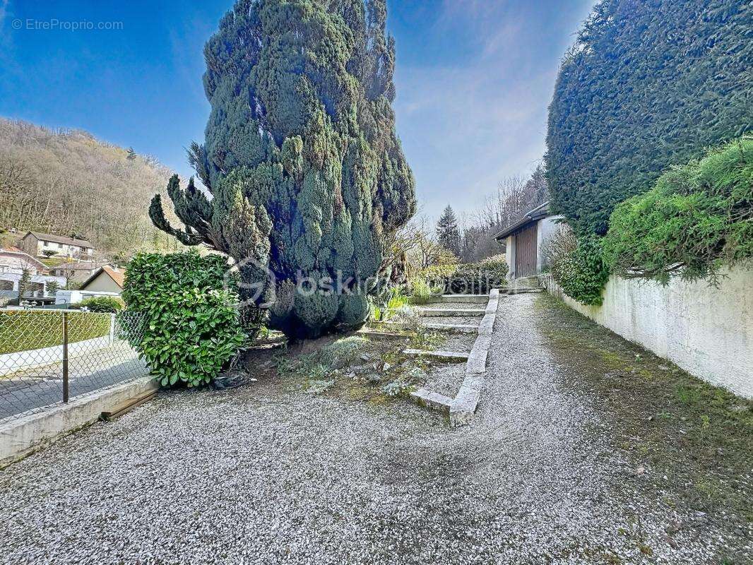 Maison à SAINT-MARTIN-D'URIAGE