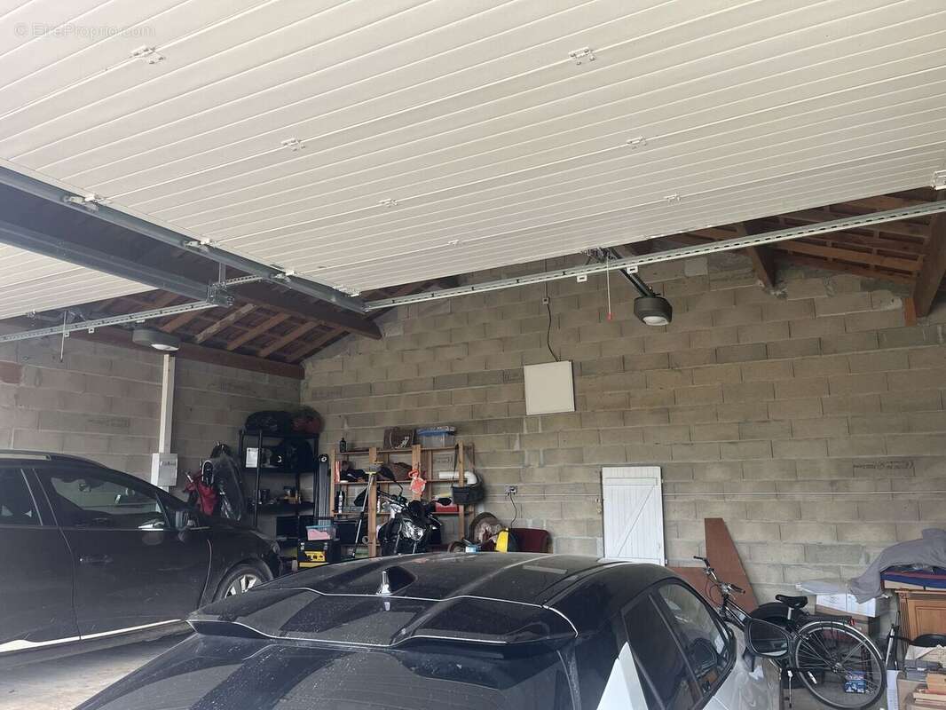Garage - Maison à CAJARC