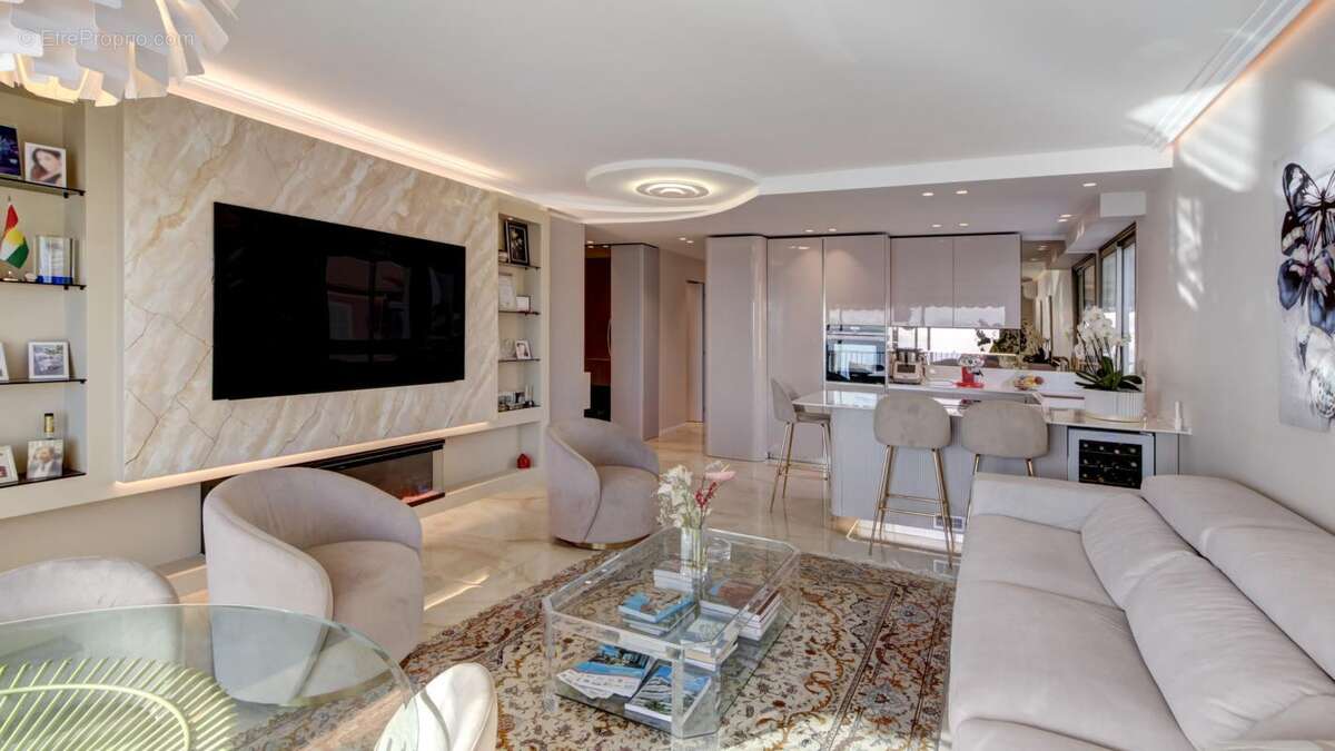 Appartement à ROQUEBRUNE-CAP-MARTIN