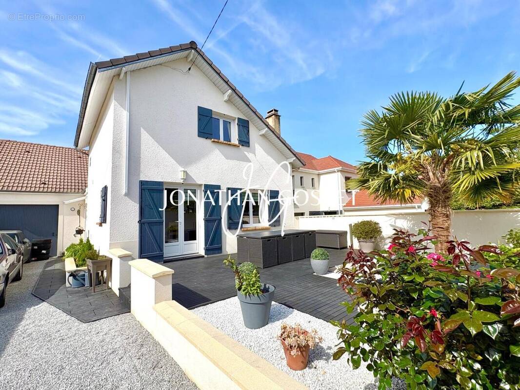 Photo 1 - Maison à VERNOUILLET