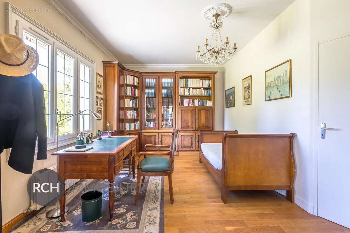 Maison à MONTFORT-L'AMAURY