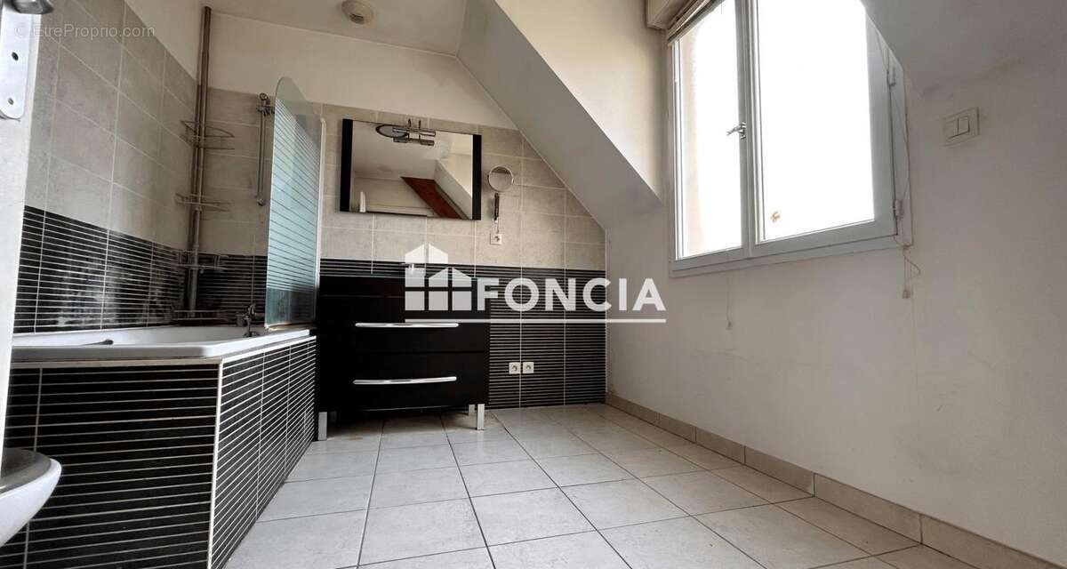 Appartement à BELLOY-EN-FRANCE