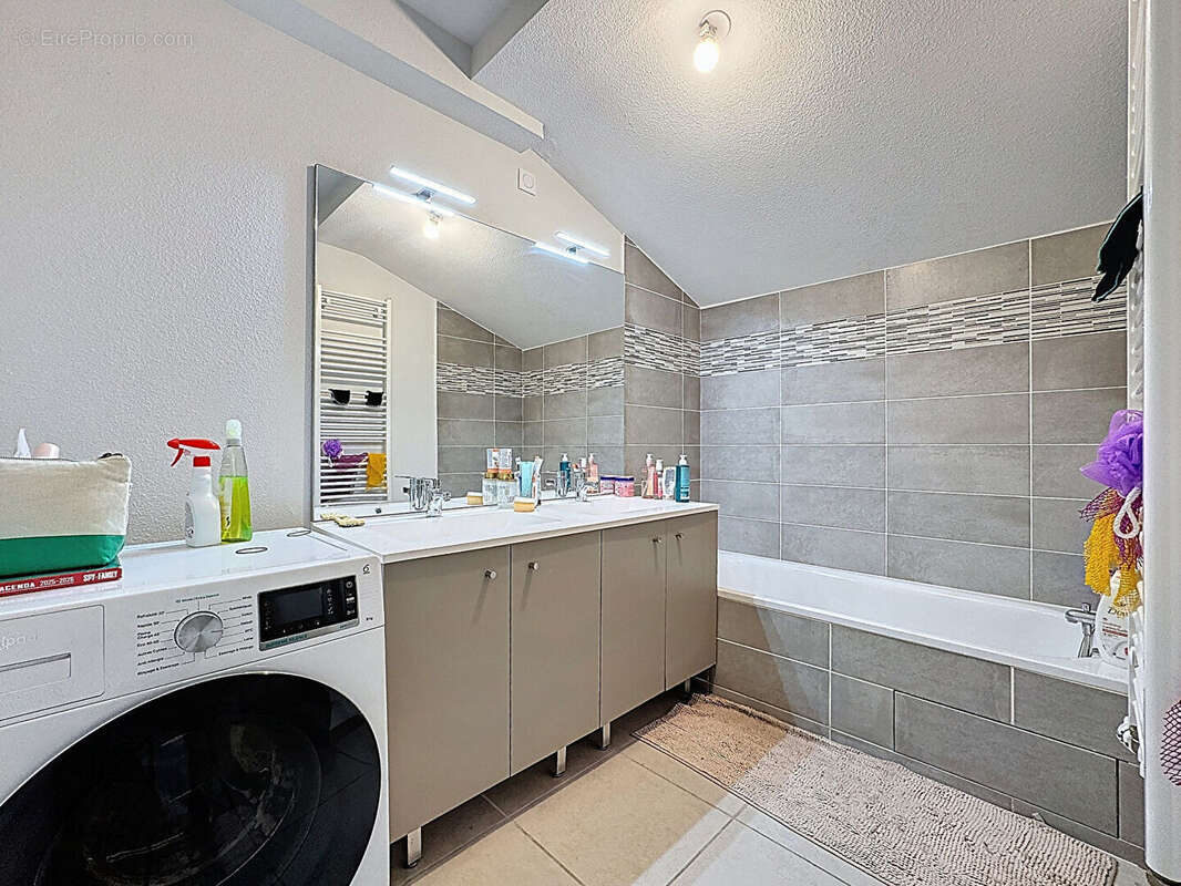 Appartement à LAUNAGUET