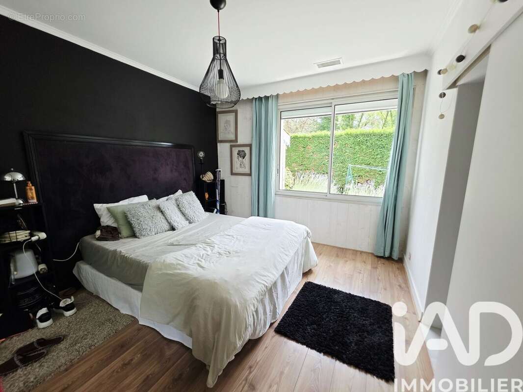 Maison 220 m² à Carbon-Blanc  - photo 8