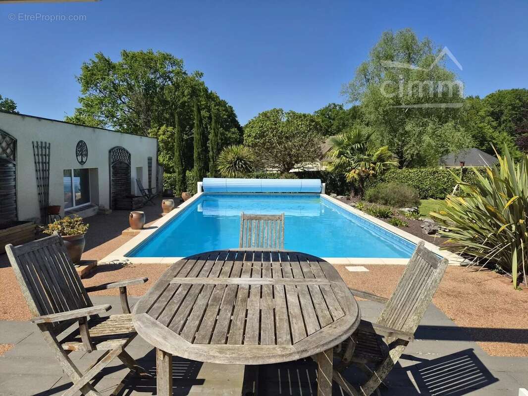 Maison à VIGNOUX-SUR-BARANGEON