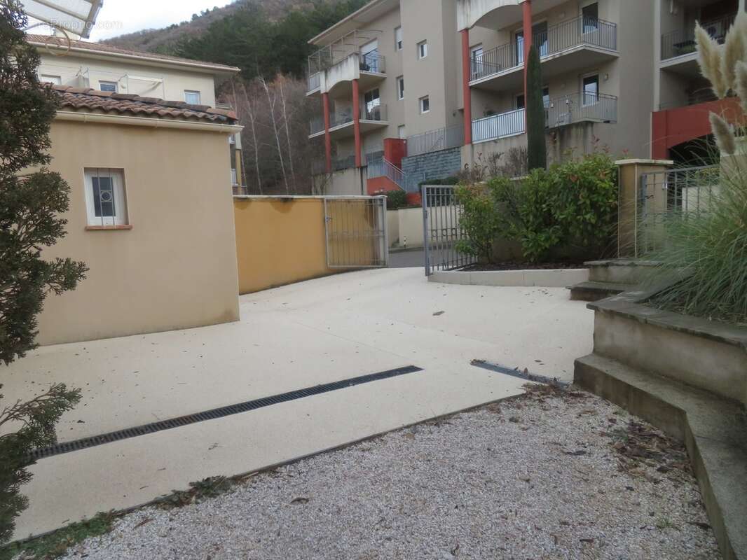 Belle MAISON sur 2 niveaux de 95 m3 à vendre centre ville de DIGNE LES BAINS (04) - photo 29