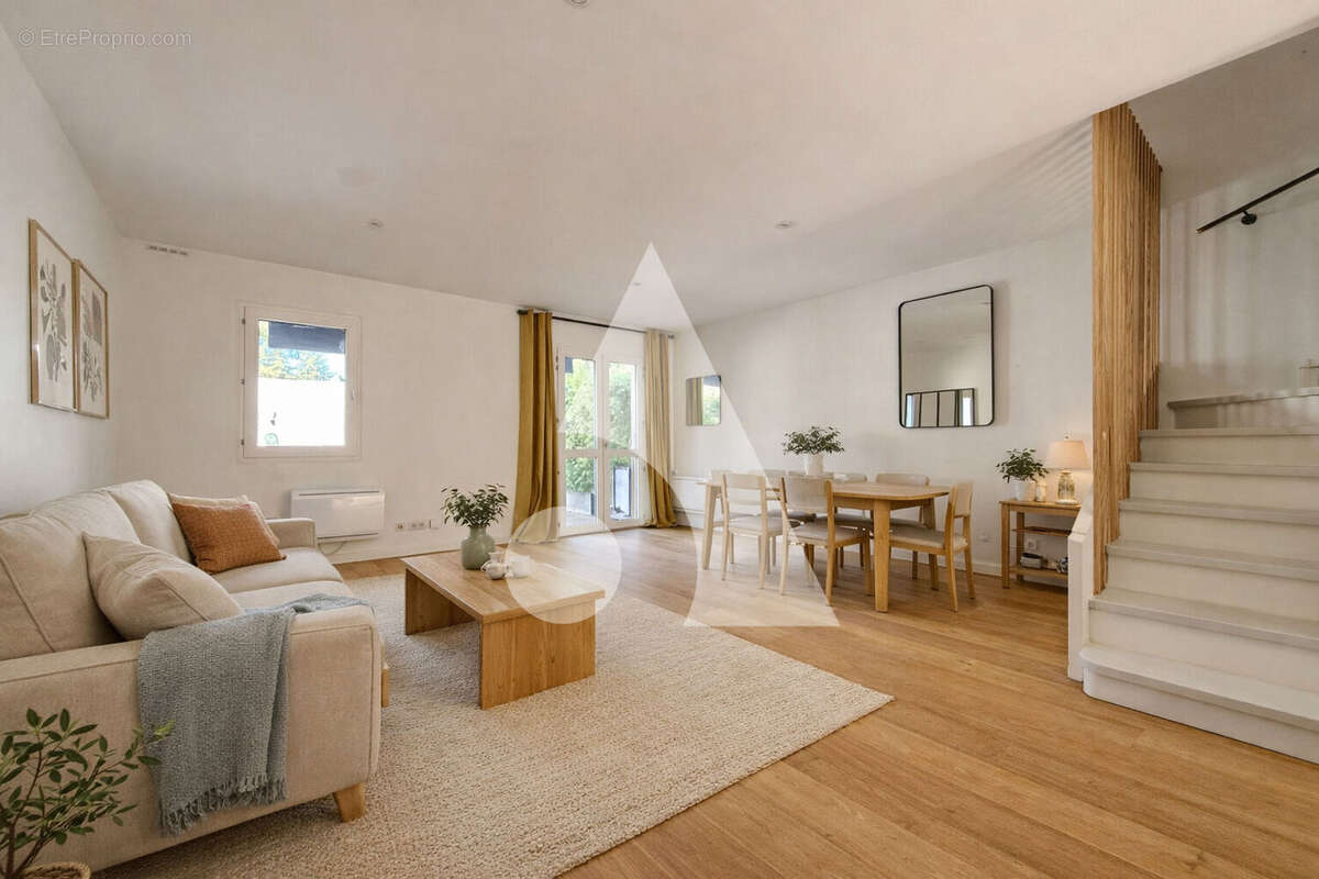 Maison à LE THOLONET