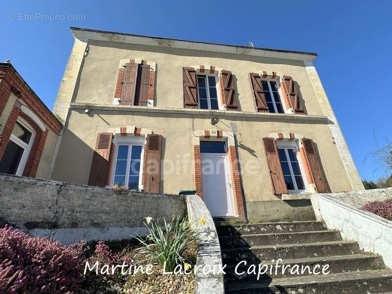 Maison à BOESSE-LE-SEC