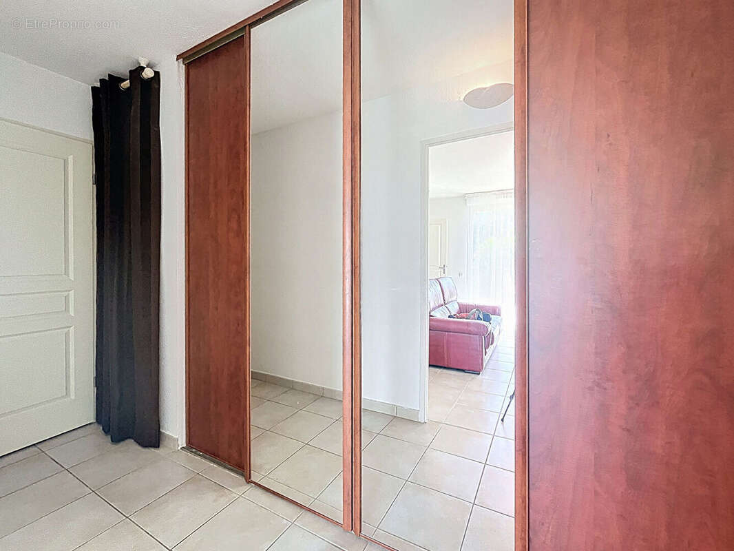 Maison à JONQUIERES-SAINT-VINCENT