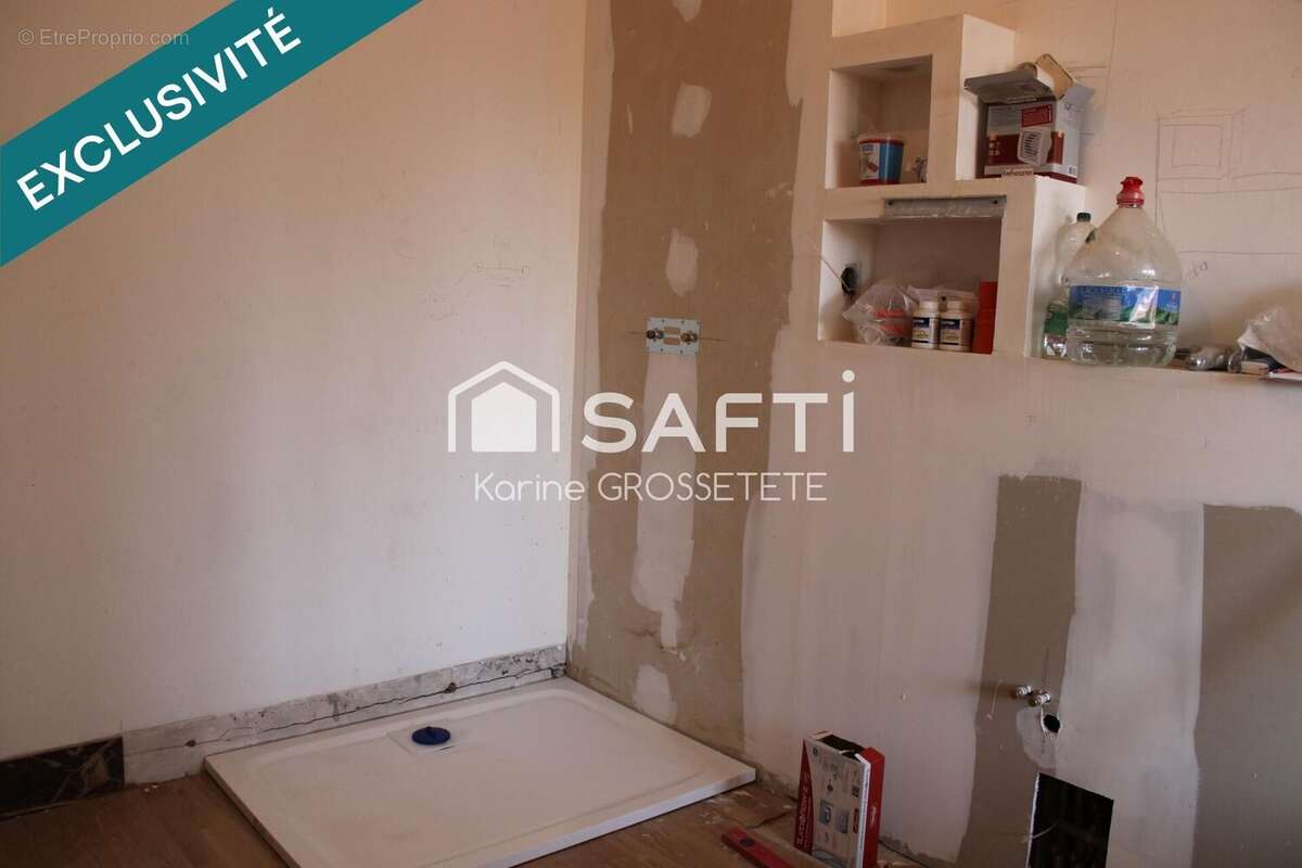 Maison 96 m² à Savigny-En-Terre-Plaine  - photo 4