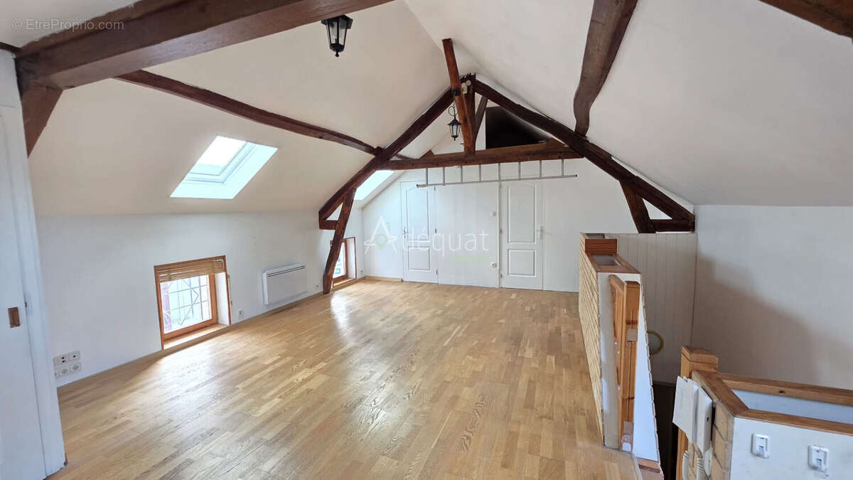 Appartement à VIARMES