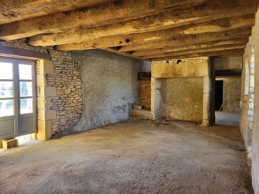 20251030144425 - Maison à SARLAT-LA-CANEDA
