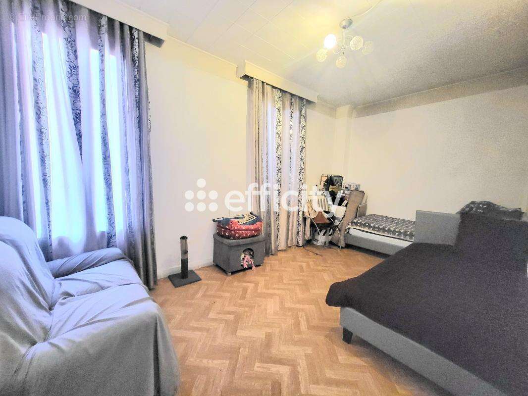 Appartement à FONTENAY-SOUS-BOIS