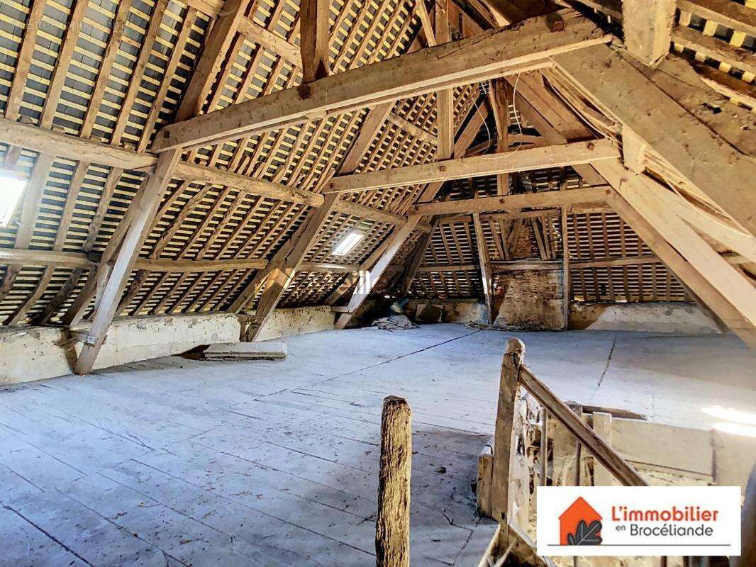Maison à MAURE-DE-BRETAGNE
