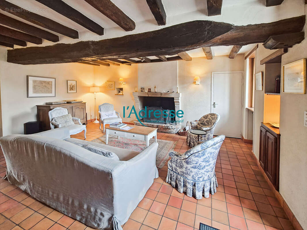 Maison à SAINT-LAURENT-DU-MOTTAY