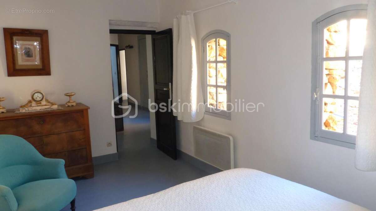 Maison à ROUSSILLON