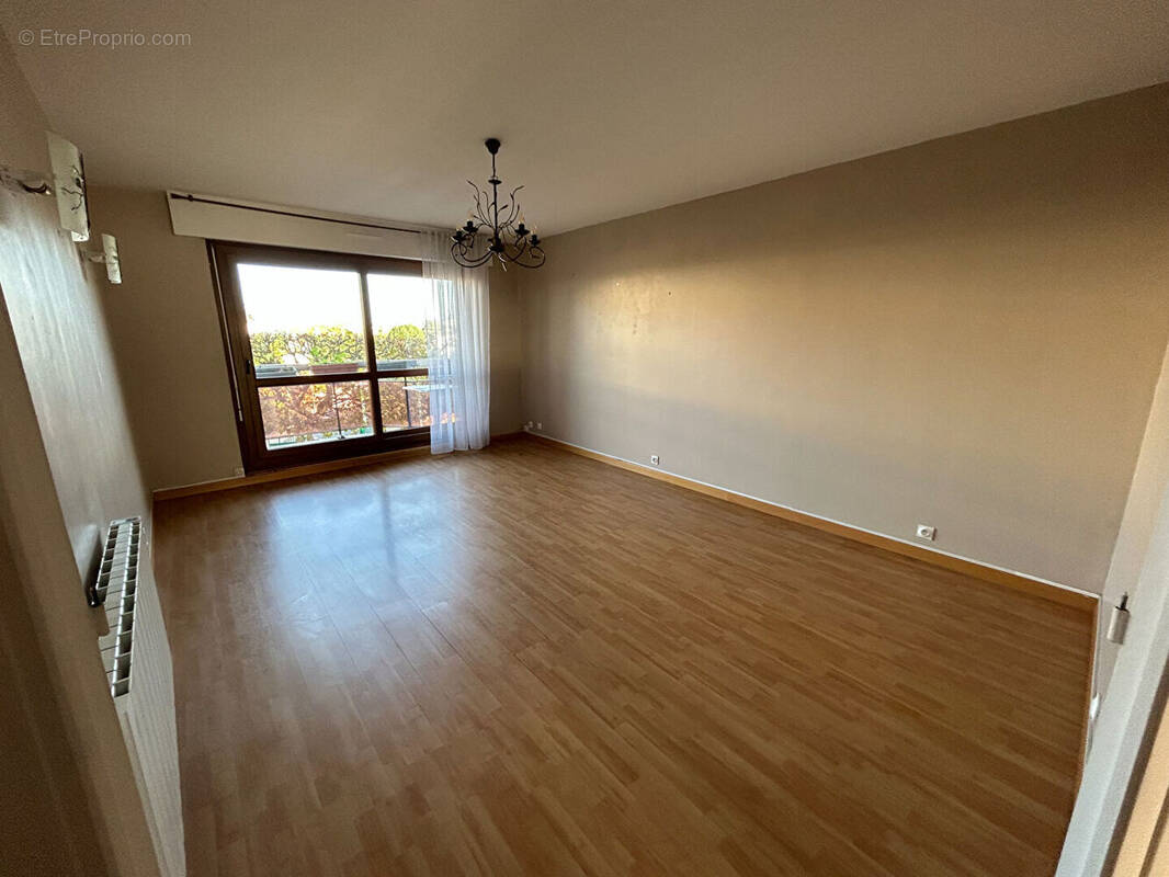Appartement à LE PERREUX-SUR-MARNE