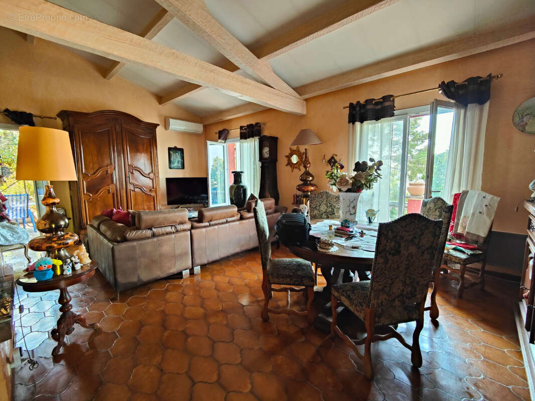 Maison à LA VALETTE-DU-VAR