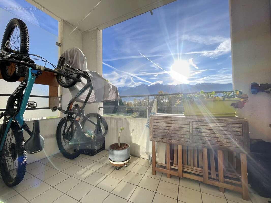 Appartement à MEYLAN